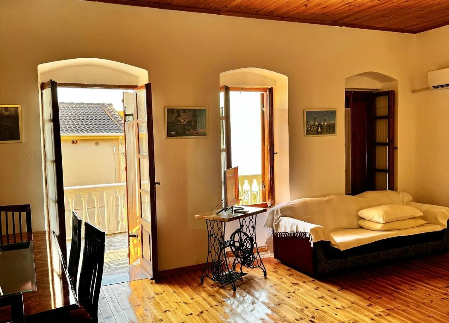 Guest house Traditional Old House Dhermi Albania